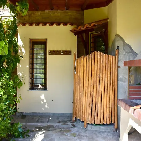 Relaxed Family With Garden, Just Steps From The In Fourka Skála Foúrkas