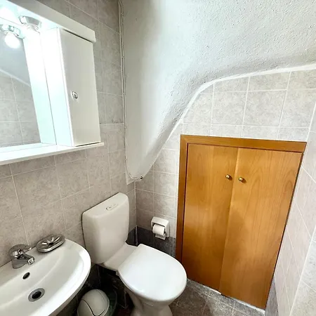 Relaxed Family With Garden, Just Steps From The In Fourka *