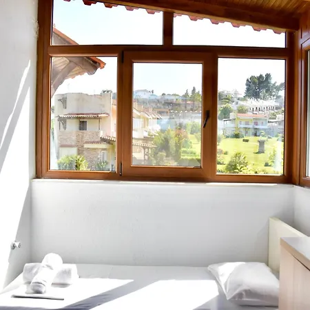 Relaxed Family With Garden, Just Steps From The In Fourka 빌라 *