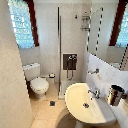 וילה Relaxed Family With Garden, Just Steps From The In Fourka *